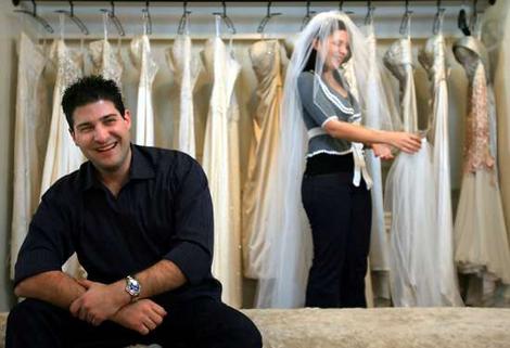 Heading for the altar: Jim Skigopoulos and Mary Kapiniaris are
bucking the trend of couples shying away from the walk down the
aisle.